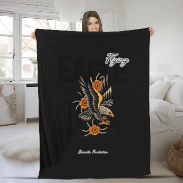 Discover Flying Eagle Vintage Tattoo Style Design Fleece Blankets