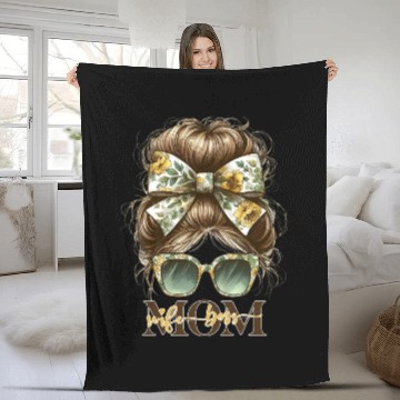Discover Messy Bun Mom Life - Wife Mom Boss - Green Fleece Blankets