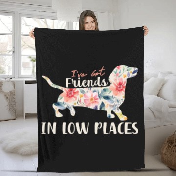 Discover I’ve Got Friends in Low Places – Dachshund Lovers Fleece Blankets