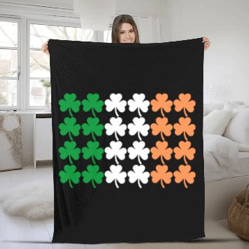 Discover Ireland Shamrock Flag Fleece Blankets