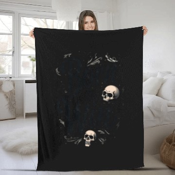 Discover Motivational Skull and Quote Born to Win Fleece Blankets