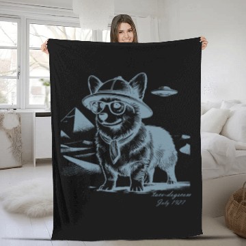 Discover Explorer Pomeranian – Ancient Mysteries & UFOs Fleece Blankets