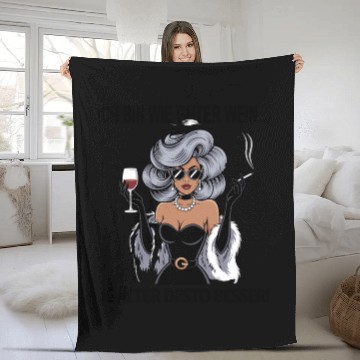 Discover Like Fine Wine: Older Is Better with Elegant Fleece Blankets
