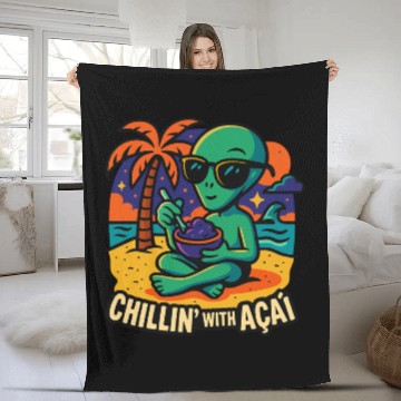Discover ALIEN ON THE BEACH Fleece Blankets