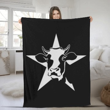 Discover Cow Portrait Farmer Agriculture Minimalist Fleece Blankets