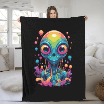 Discover psychedelic alien portrait Fleece Blankets