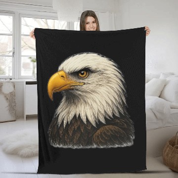 Discover Majestic Bald Eagle Head Illustration Fleece Blankets