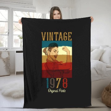 Discover Vintage 1978 – Original Parts Fleece Blankets