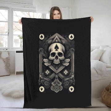 Discover Ace of Spades Skull Design • Gothic Card Art Fleece Blankets