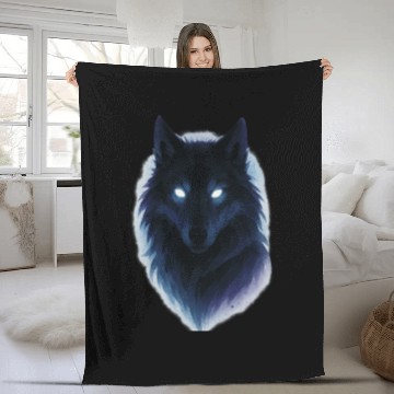 Discover Enigmatic Howling Wolf Design Fleece Blankets