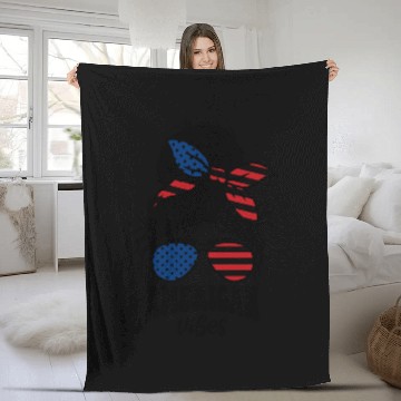 Discover Patriotic American Vibes Illustration Fleece Blankets