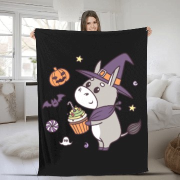Discover Whimsical Halloween Witch Pony Design Fleece Blankets
