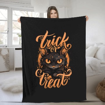Discover Trick Or Treat Spooky Black Cat Halloween Design Fleece Blankets