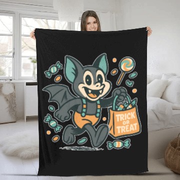 Discover Cute Bat with Candy Bag Halloween Design Fleece Blankets