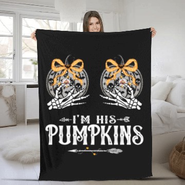 Discover Skeleton Halloween couple I'm his pumpkins Fleece Blankets