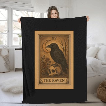 Discover Gothic Raven Tarot Card Design Fleece Blankets