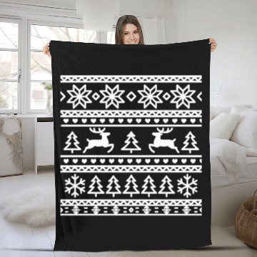 Discover Festive Winter Wonderland Pattern Fleece Blankets