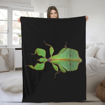 Discover Real Leaf Insect Fleece Blankets