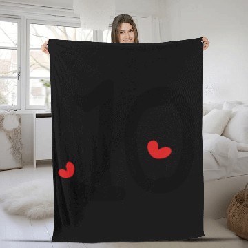 Discover Number 10 txt red hearts vector line art Fleece Blankets