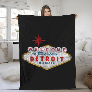 Discover Welcome to Fabulous Detroit Michigan Fleece Blankets