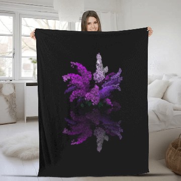 Discover lilac Fleece Blankets