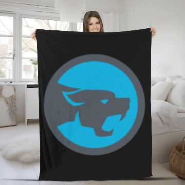 Discover Black Panther Head Growling Circle Retro Fleece Blankets