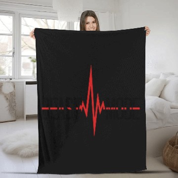 Discover pulse frequency gym beast fashion weight lifting h Fleece Blankets