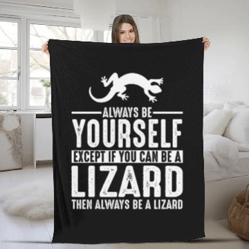 Discover Lizard Gift Lover Fleece Blankets