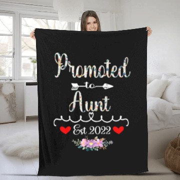 Discover Promoted To Aunt Est 2022 Floral Fleece Blankets