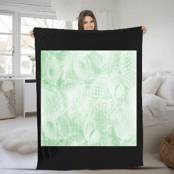 Discover Light Green Shell Pattern Polo Fleece Blankets