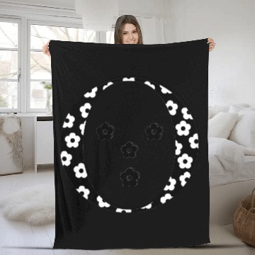 Discover flower Patterned Letter O Fleece Blankets