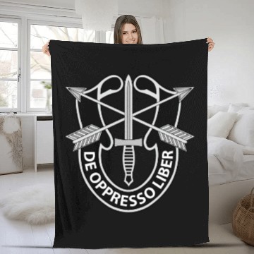 Discover 1st Special Forces Distinctive Unit Insignia Fleece Blankets