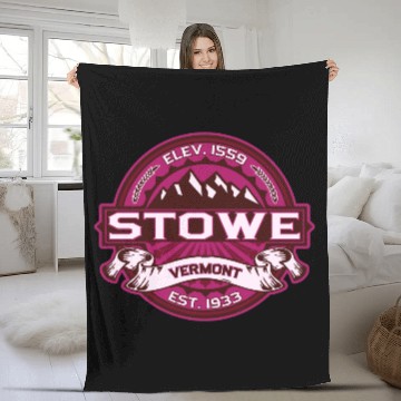Discover Stowe Logo Raspberry Dark Fleece Blankets