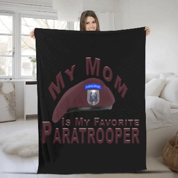 Discover Mom is My Favorite 82nd Airborne Paratrooper Fleece Blankets