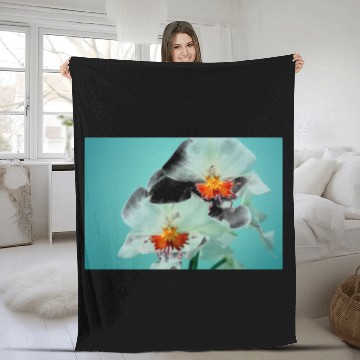 Discover Hawaiian "Dancing Ladies" Tropical Flowers Fleece Blankets