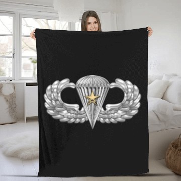 Discover Army Airborne Basic Parachutist with Combat Star Polo Fleece Blankets