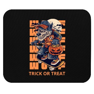 Discover Trick Or Treat Werewolf Halloween Design Mouse Pads