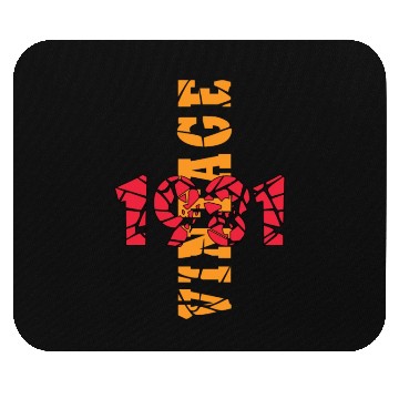Discover Retro Birthday Year Vintage 1981 Mouse Pads