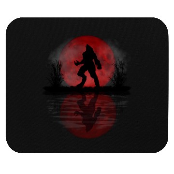 Discover Werewolf Under A Full Blood Moon Howling Mouse Pads