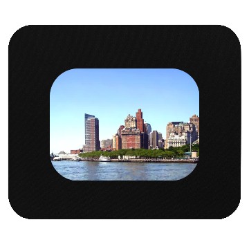 Discover Manhattan NY - Manhattan Skyline on a Clear Day Mouse Pads