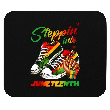 Discover stepping into juneteenth Afro Woman Black Girl Mouse Pads