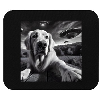 Discover Golden Retriever Funny Graphic Selfie with UFOs We Mouse Pads