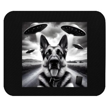 Discover German shepherd Gsp Funny Graphic Selfie UFOs Weir Mouse Pads