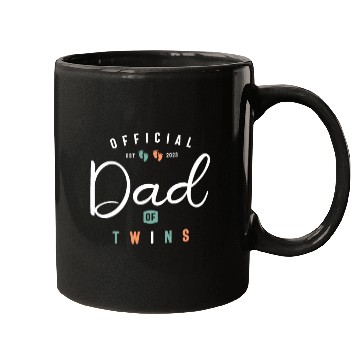 Discover Dad of Twins Funny New Daddy To Be Expecting 2023 Mugs