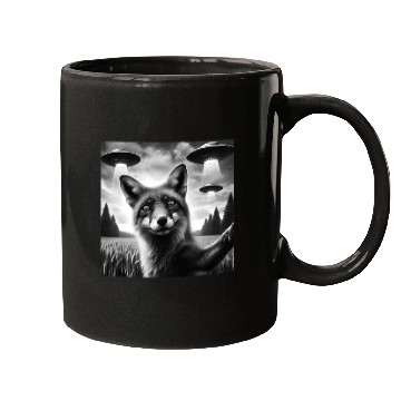 Discover Fox Funny Graphic Selfie with UFOs Weird Aliens Sc Mugs