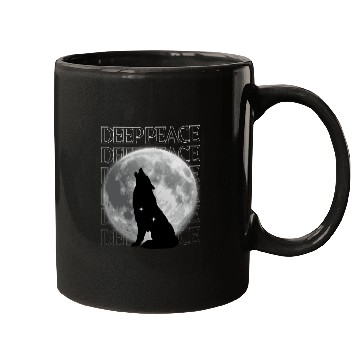 Discover Wolf Howling at Full Moon Design Mugs