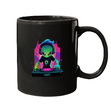 Discover A cute chibi-style alien dark DJ Mugs