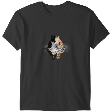 Discover black cats Paws Reflection Mirror Cheetah Tiger Funny T-Shirts