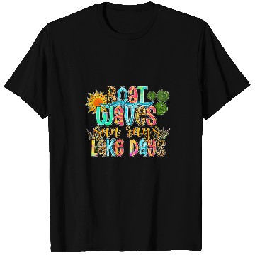 Discover Boat Waves Sun Rays Aint Nothing Like Lake Days Retro Sun T-Shirts