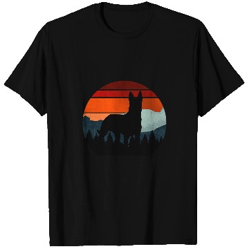 Discover Belgian Malinois Pet Vintage Wilderness Belgian Malinois Dutchie Retro Forest T-Shirts